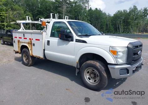 2011 Ford F-350 Xl z USA, uszkodzony, nr VIN 1FDBF3B65BEB59060